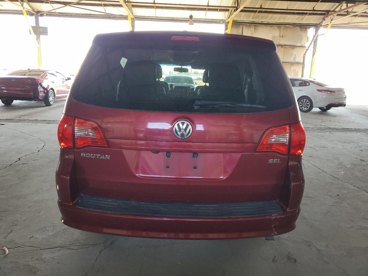 2011 Volkswagen Routan Sel VIN: 2V4RW5DG4BR670174 Lot: 54257605