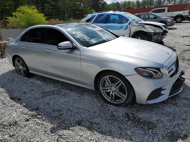 Sedans MERCEDES-BENZ E-CLASS 2017 Srebrny