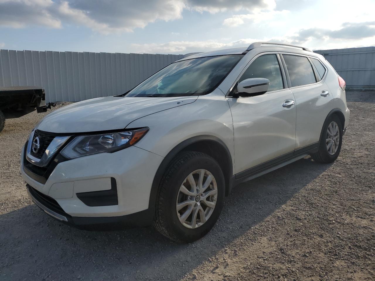 JN8AT2MT7HW142600 NISSAN ROGUE 2017