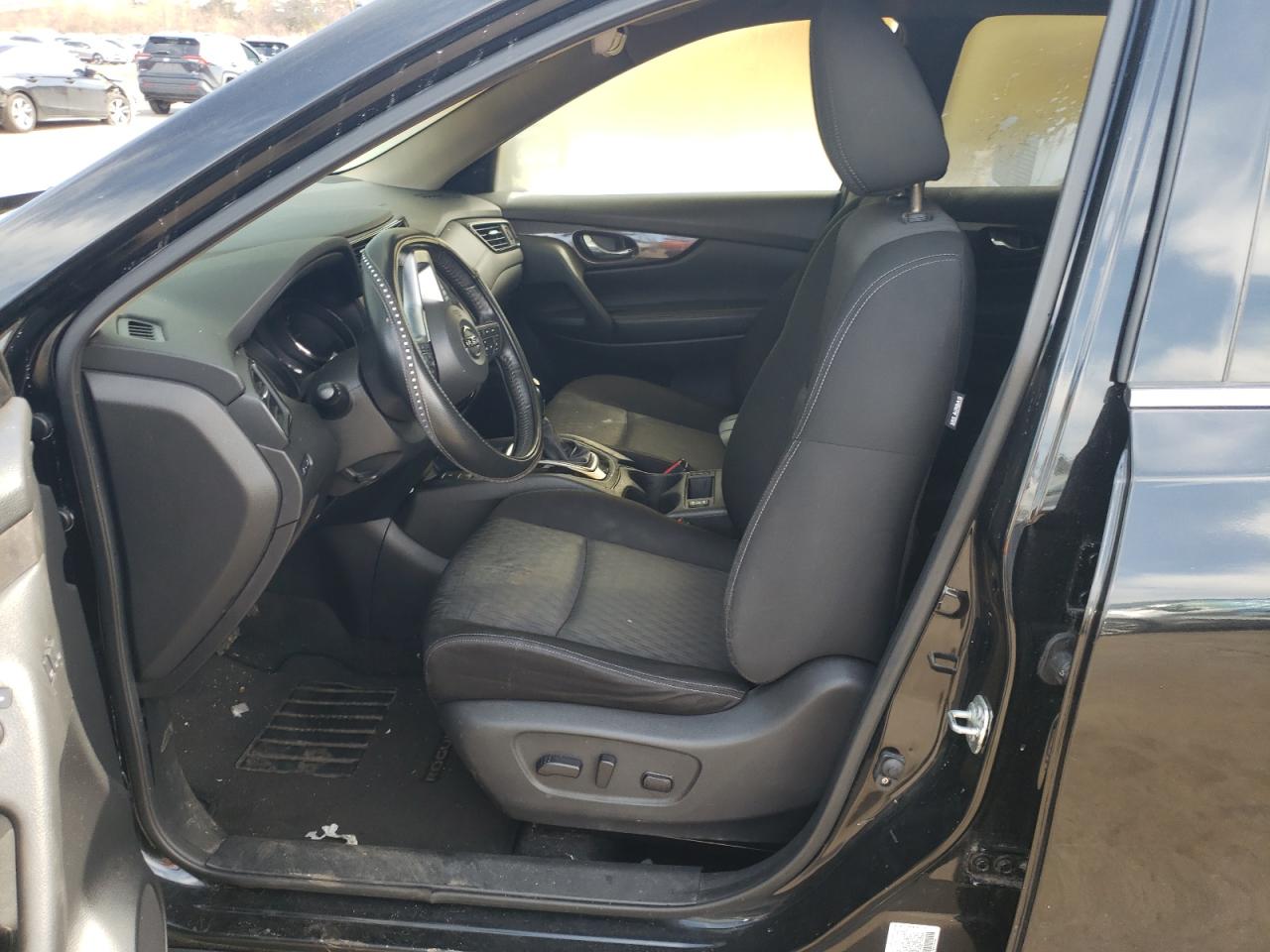 JN8AT2MV2KW395638 NISSAN ROGUE 2019