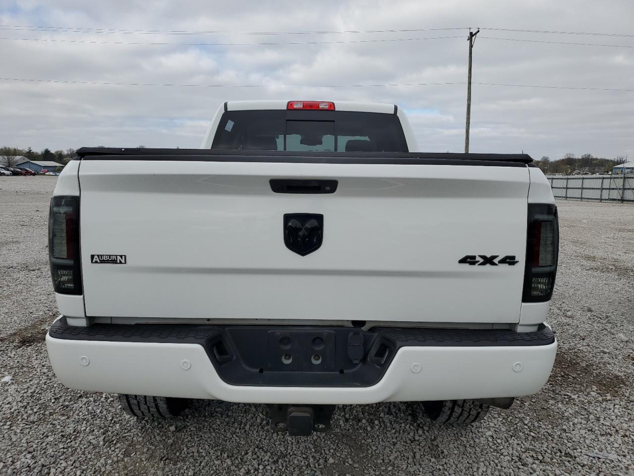2018 RAM 3500 - Image 6