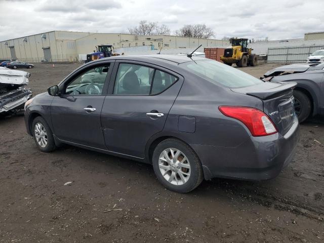 Седани NISSAN VERSA 2015 Сірий