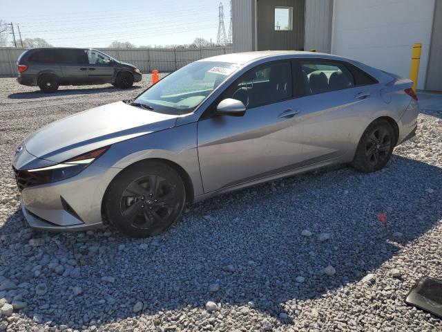  HYUNDAI ELANTRA 2022 Серебристый