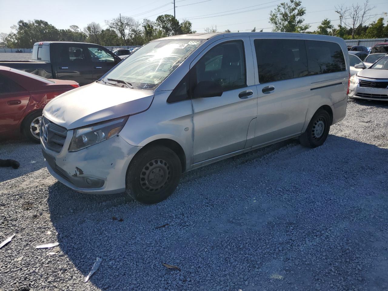 2016 Mercedes-Benz Metris de vânzare în Riverview, FL - Minor Dent/Scratches