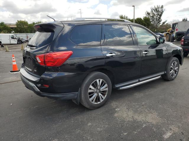  NISSAN PATHFINDER 2018 Чорний