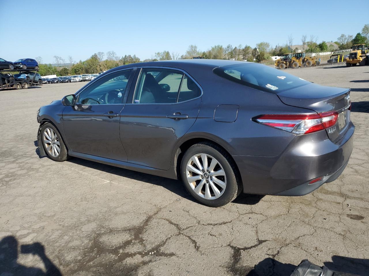 4T1B11HK5JU571510 TOYOTA CAMRY 2018