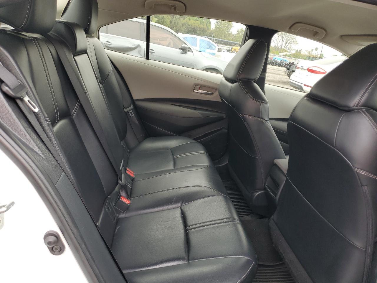 2022 Toyota Corolla Le VIN: JTDEAMDE4N3012304 Lot: 54435525