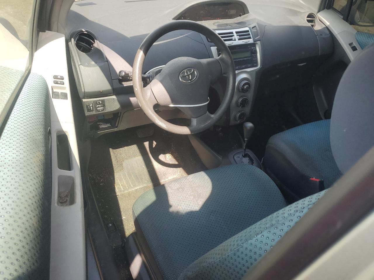 2008 Toyota Yaris VIN: JTDJT903X85198417 Lot: 54107185