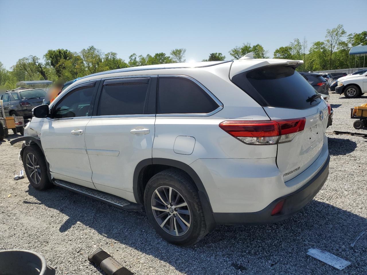 5TDKZRFH2JS271947 TOYOTA HIGHLANDER 2018