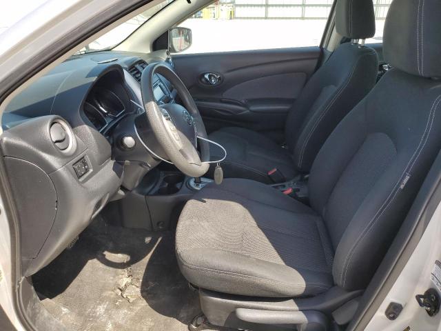  NISSAN VERSA 2015 Srebrny