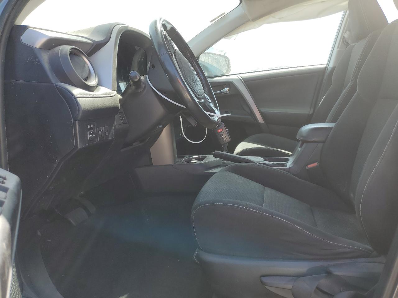 2T3WFREV1JW475641 TOYOTA RAV4 2018