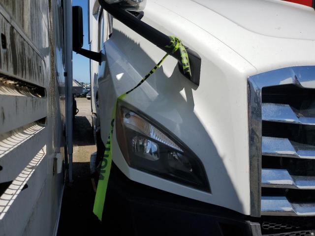 2019 Freightliner Cascadia 126 