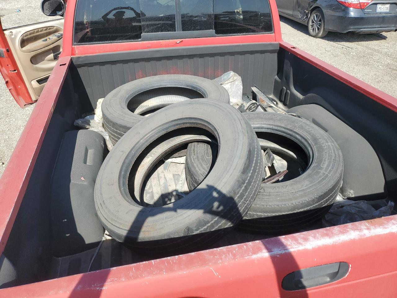 1998 Dodge Ram 1500 VIN: 1B7HC13Y8WJ195897 Lot: 51695335