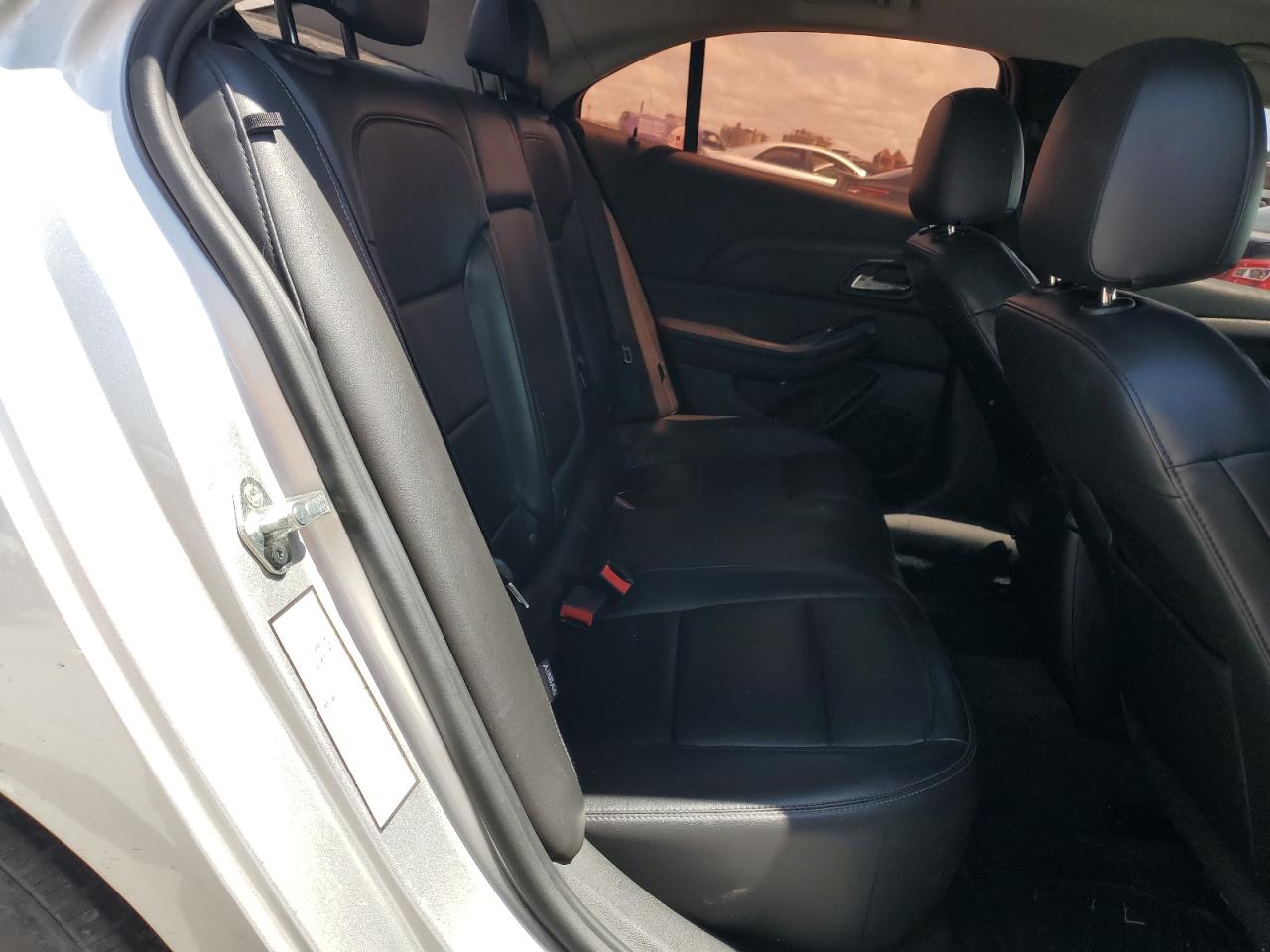 1G11E5SA8GU129687 CHEVROLET MALIBU 2016