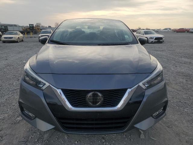  NISSAN VERSA 2020 Szary