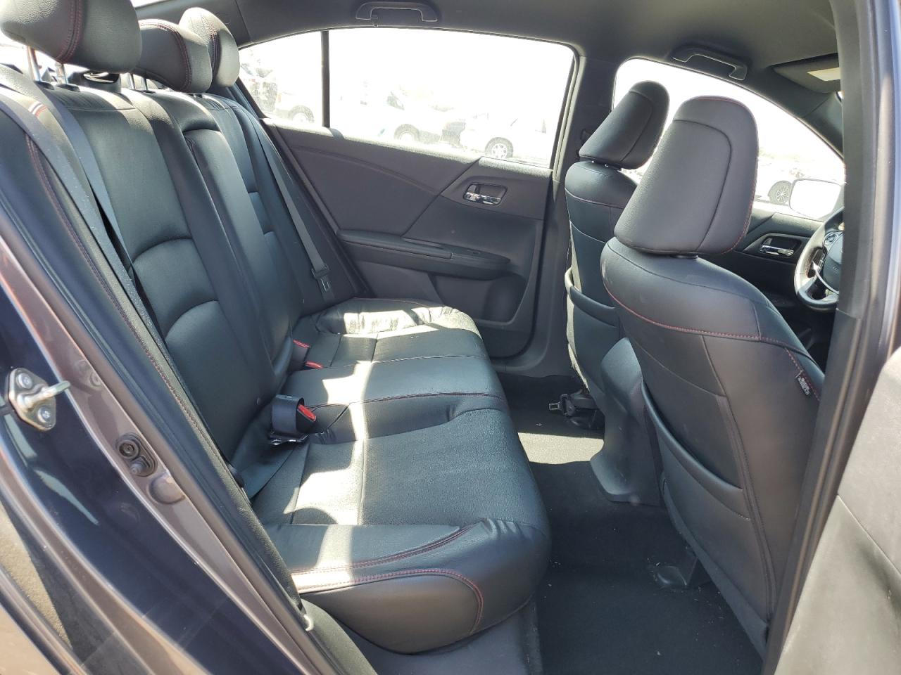 1HGCR2F17HA013964 HONDA ACCORD 2017