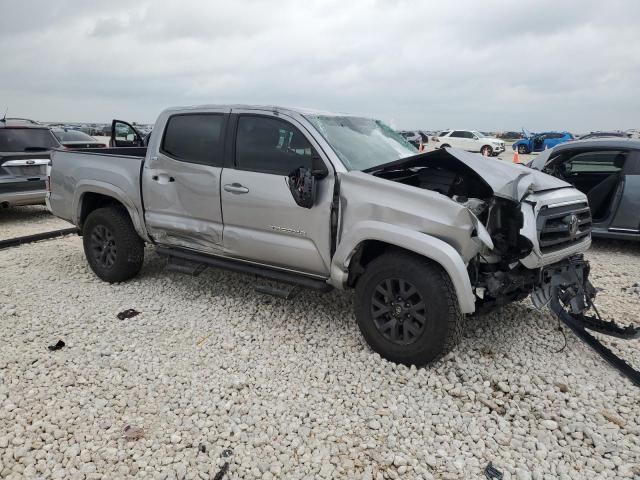 TOYOTA TACOMA 2020 Srebrny