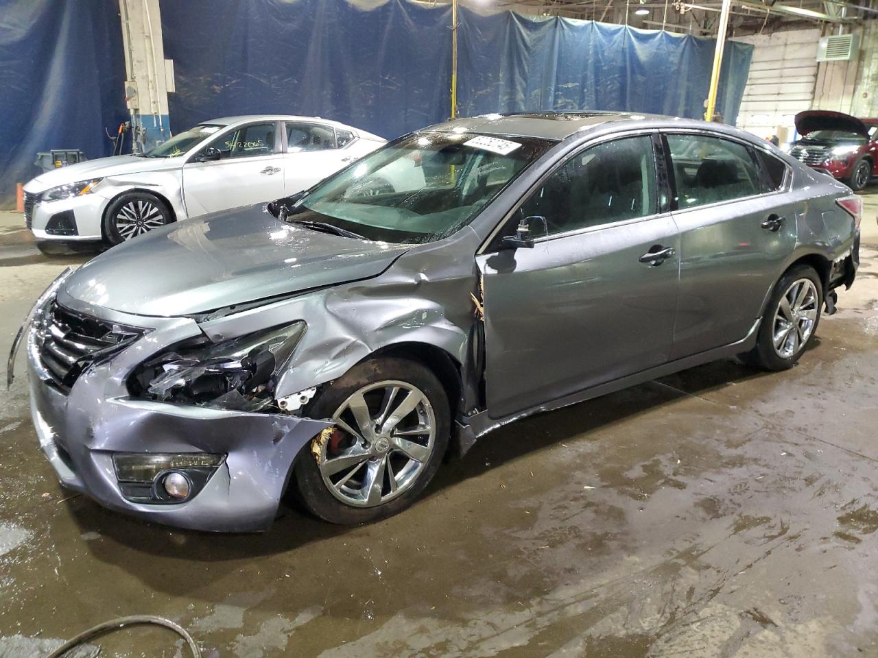 2014 Nissan Altima 2.5 for Sale in Woodhaven, MI - Front End