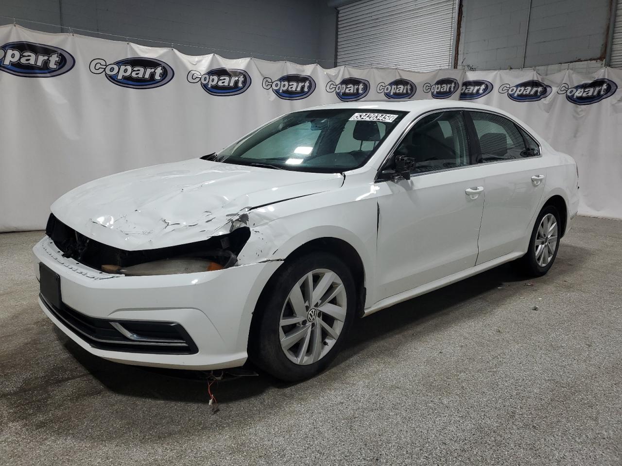 2018 Volkswagen Passat Se zu verkaufen in Ham Lake, MN - Front End