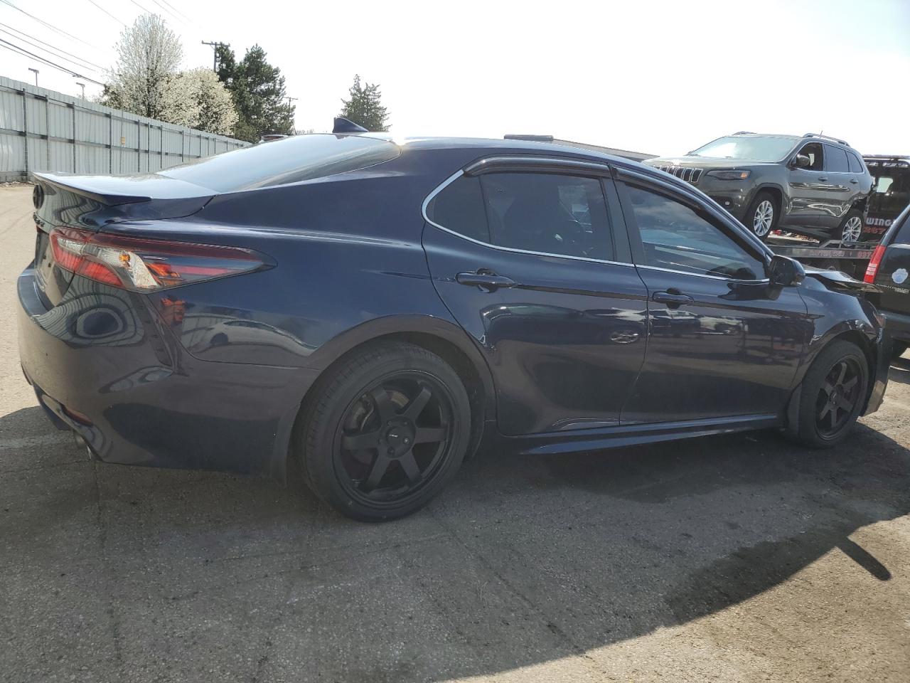 4T1G11BK9NU060404 TOYOTA CAMRY 2022