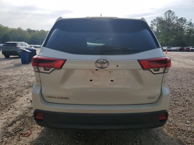  TOYOTA HIGHLANDER 2018 Белый