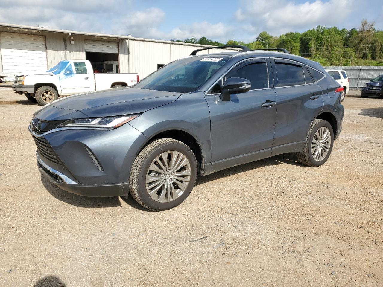 2024 Toyota Venza Le продається в Grenada, MS - Water/Flood