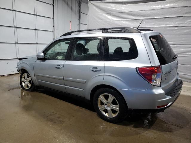  SUBARU FORESTER 2012 Серебристый
