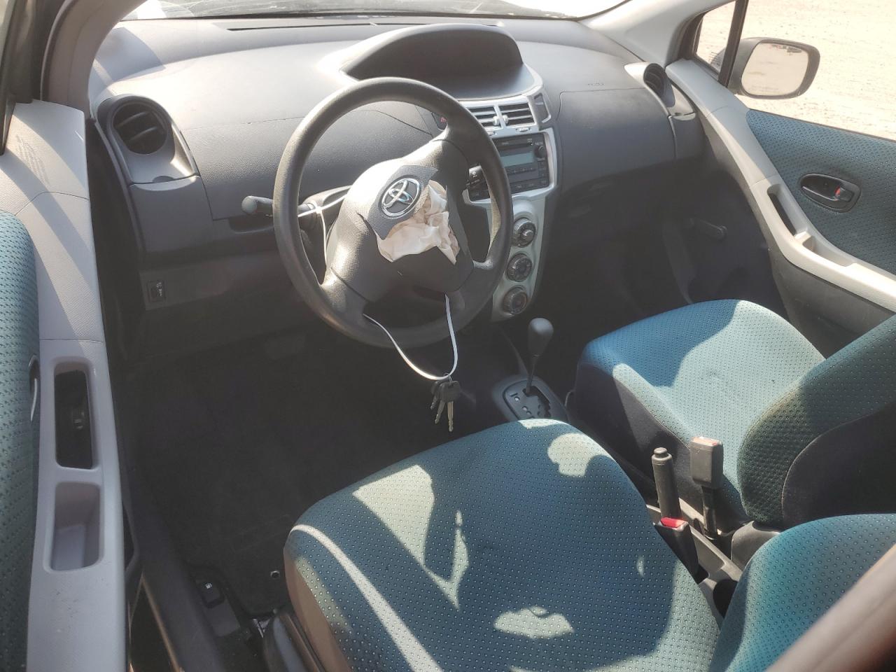 2008 Toyota Yaris VIN: JTDJT923285215823 Lot: 53257895