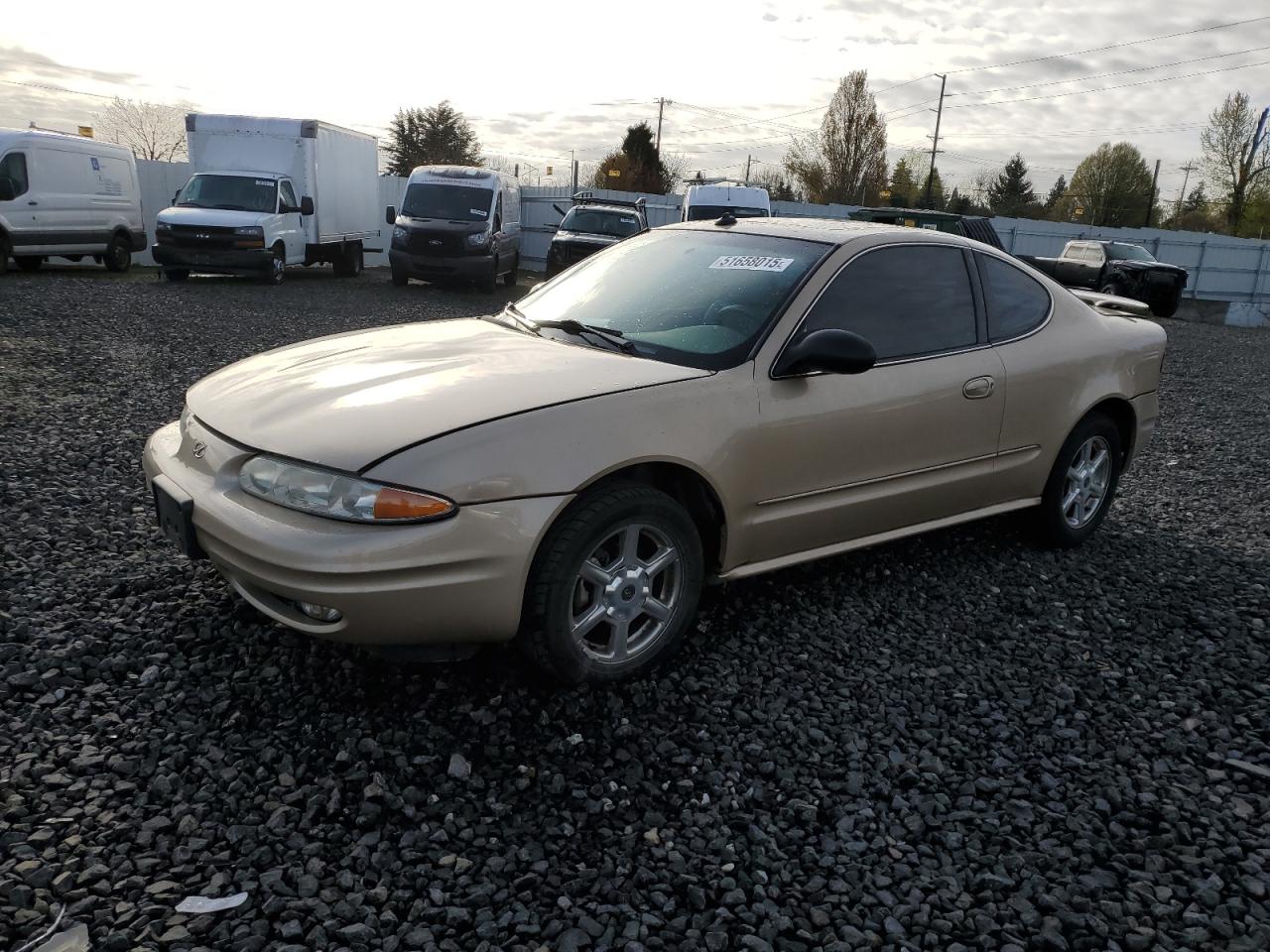 Portland, OR에서 판매 중인 2004 Oldsmobile Alero Gls - Rear End