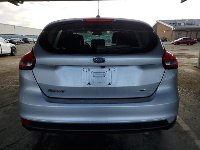 Хэтчбеки FORD FOCUS 2015 Серебристый