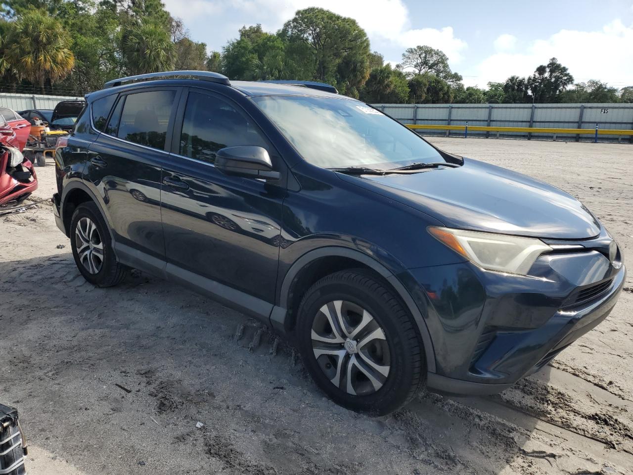 2T3ZFREV6HW312846 TOYOTA RAV4 2017