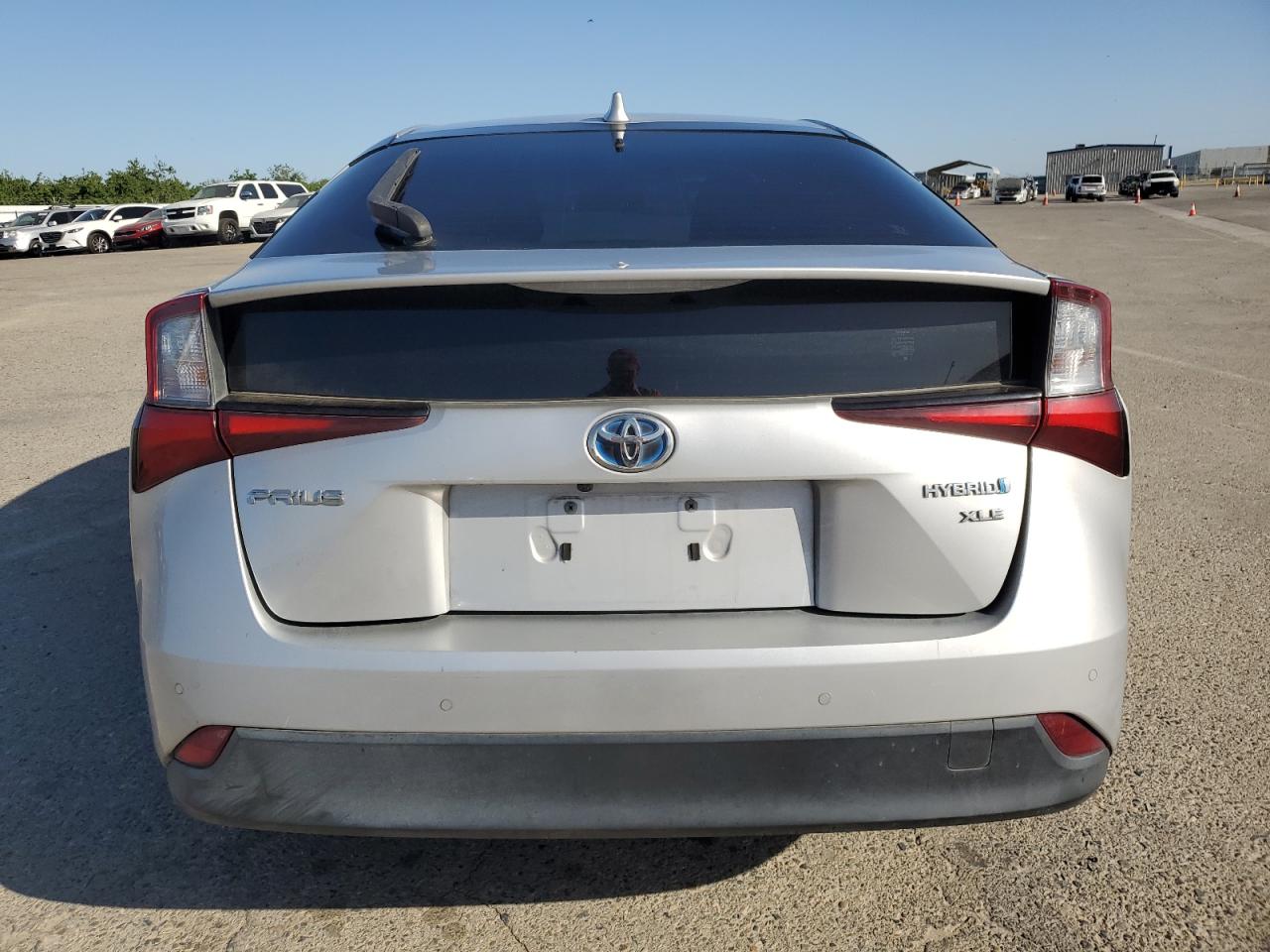 2020 Toyota Prius L VIN: JTDKARFU1L3122471 Lot: 54164935