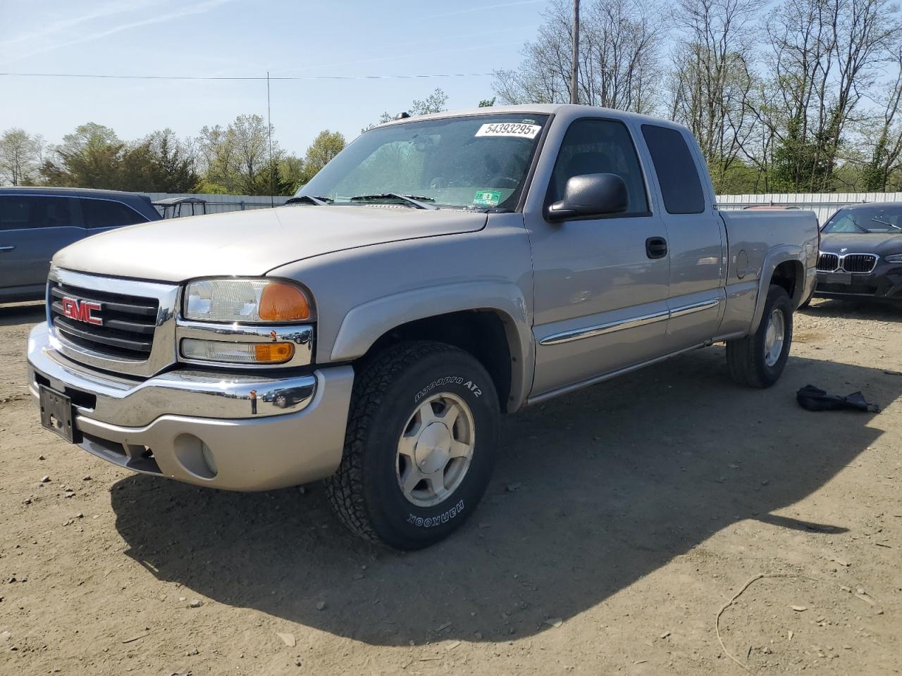2004 Gmc New Sierra K1500 продається в Windsor, NJ - Minor Dent/Scratches