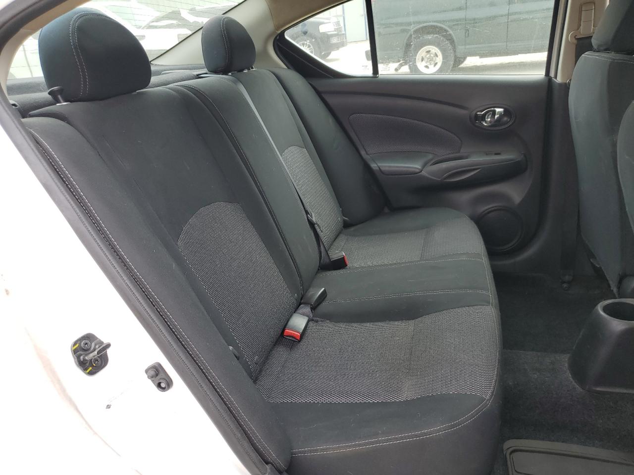 3N1CN7AP4KL832050 NISSAN VERSA 2019