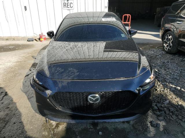  MAZDA 3 2022 Czarny