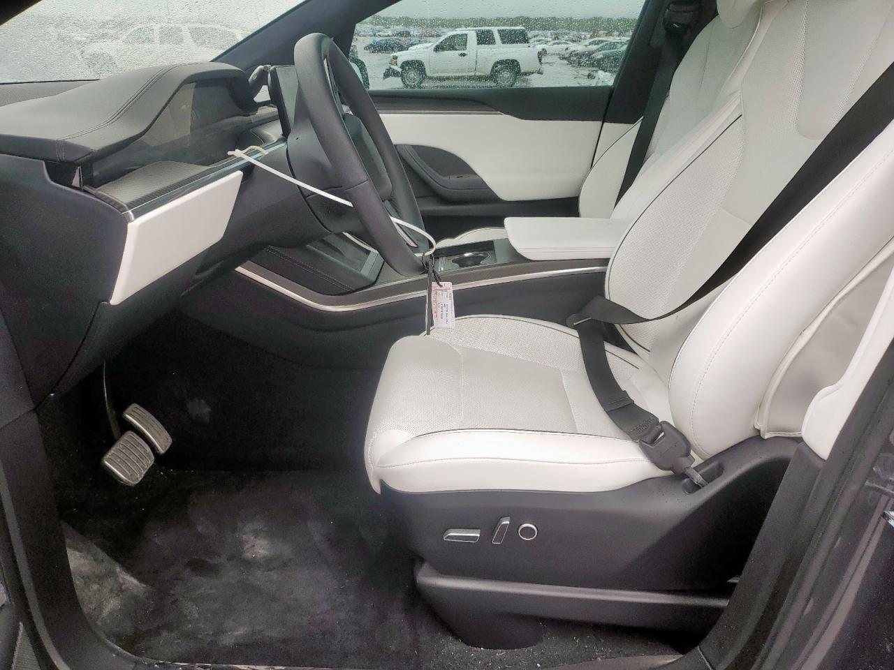 2023 Tesla Model X VIN: 7SAXCBE6XPF384866 Lot: 50728495