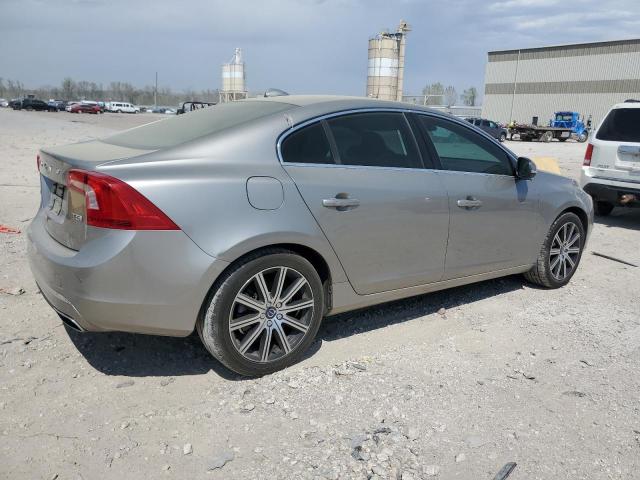  VOLVO S60 2016 Золотий