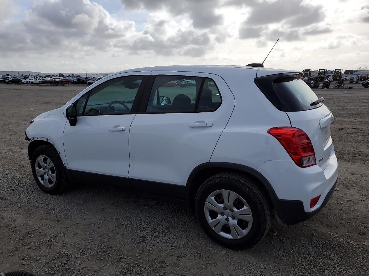 3GNCJKSB2HL272544 CHEVROLET TRAX 2017