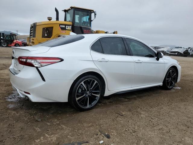  TOYOTA CAMRY 2018 White