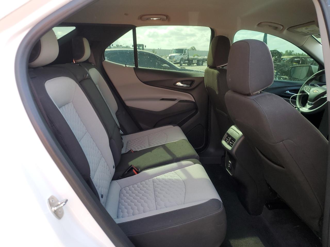 3GNAXKEV4KS649867 CHEVROLET EQUINOX 2019