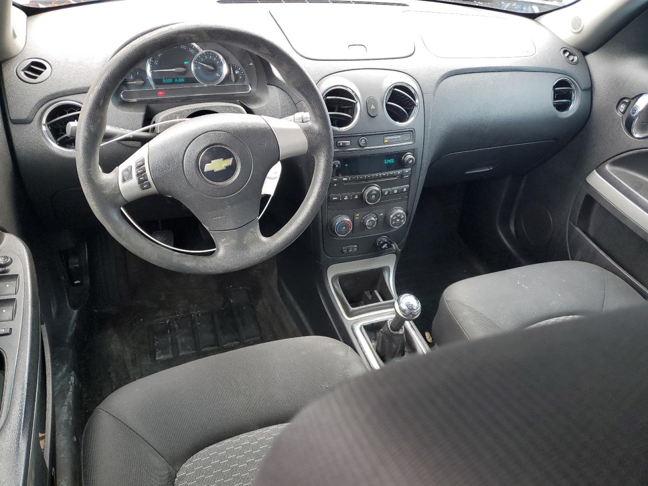 2010 Chevrolet HHR - Image 8