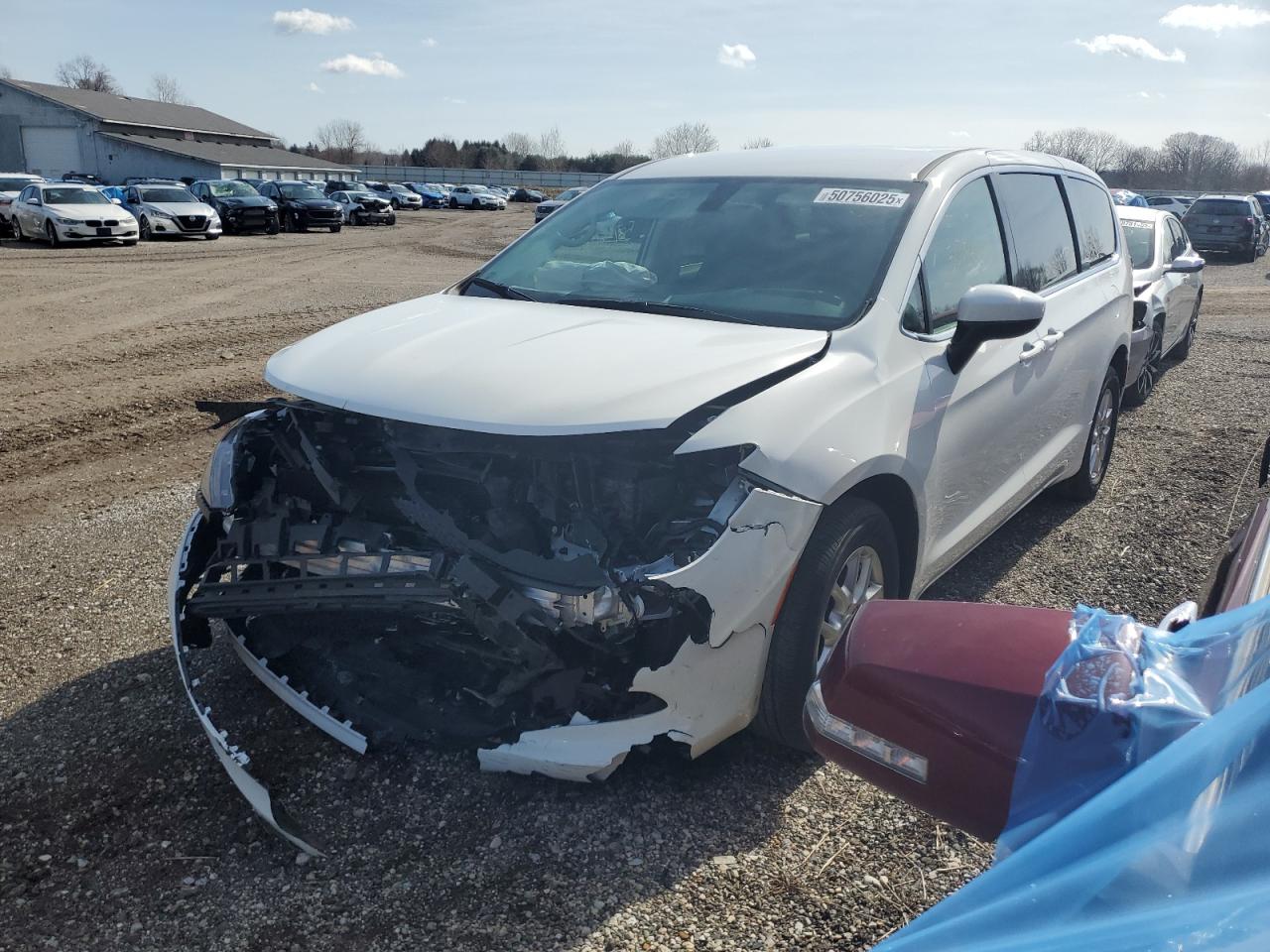 2022 Chrysler Voyager Lx for Sale in Davison, MI - Front End
