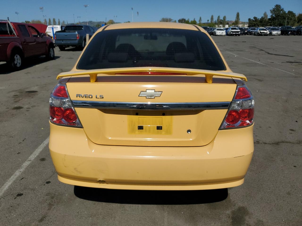 2007 Chevrolet Aveo Base VIN: KL1TD56647B073694 Lot: 52380625