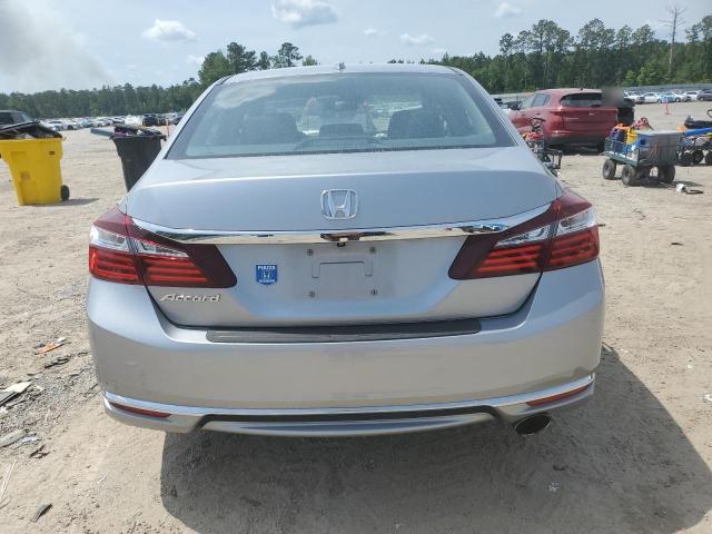 Седани HONDA ACCORD 2016 Сріблястий