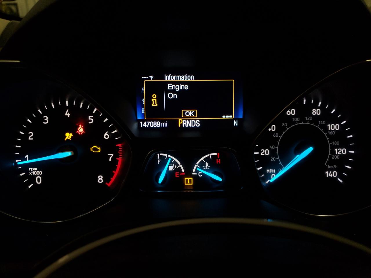 1FMCU9G91HUD78354 FORD ESCAPE 2017