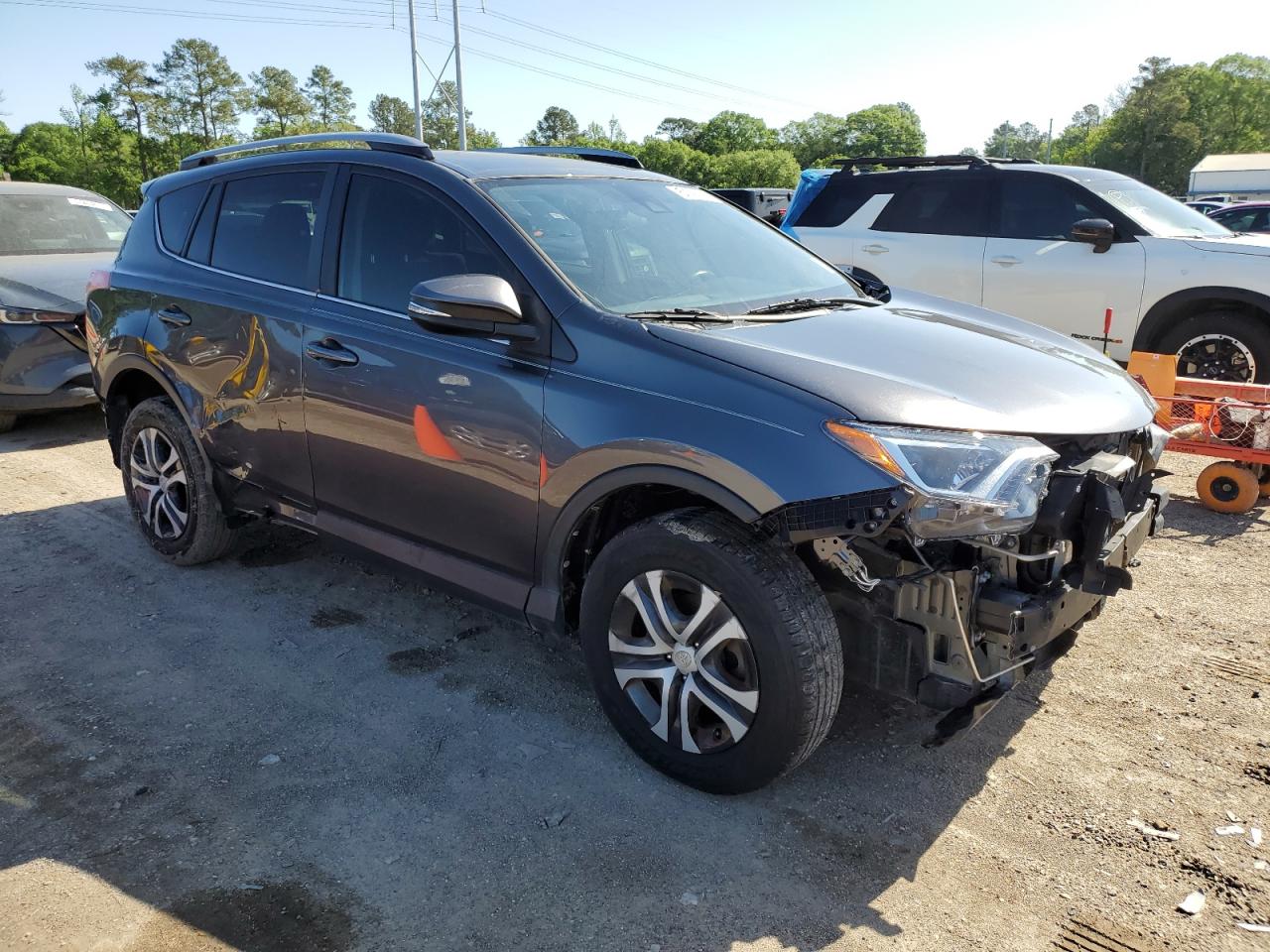 JTMWFREV7HD102482 TOYOTA RAV4 2017