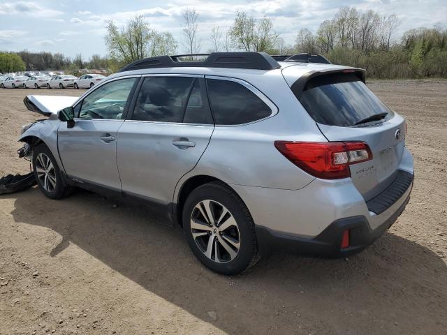  SUBARU OUTBACK 2018 Srebrny