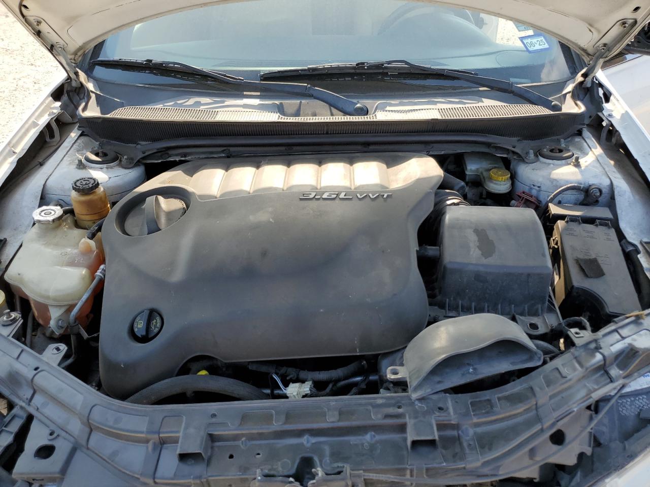 2012 Chrysler 200 Limited VIN: 1C3BCBFG2CN211194 Lot: 51975915