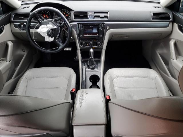  VOLKSWAGEN PASSAT 2017 Серый