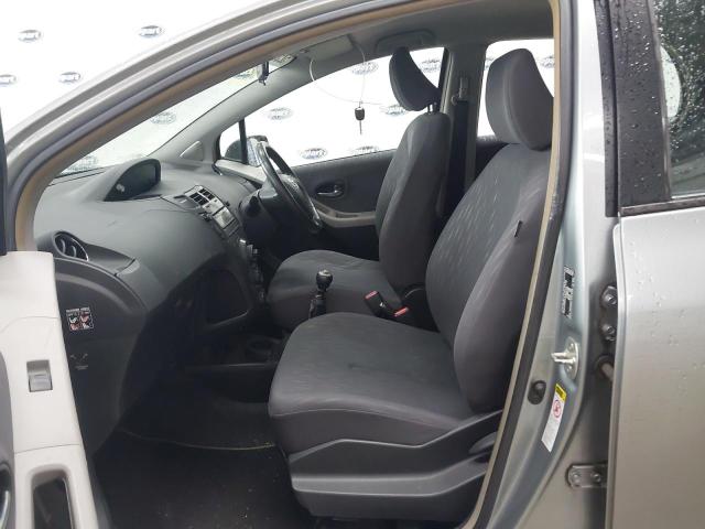 2010 TOYOTA YARIS TR V
